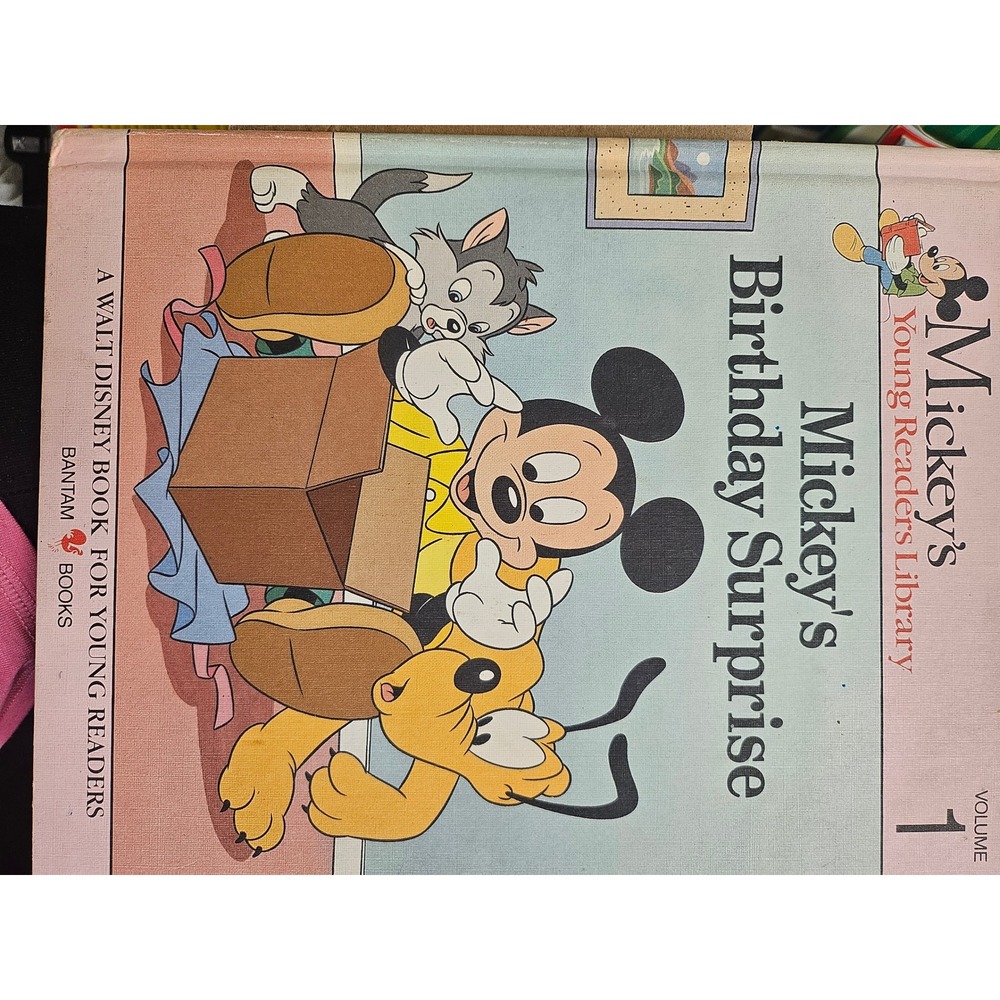 Walt Disney Mickey's Birthday Surprise Young Readers Library Vol 1 Bantam Book